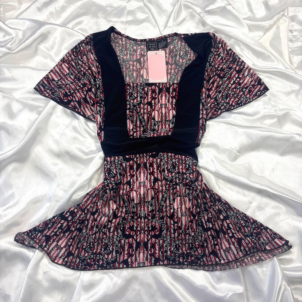 Suzie in the City Damask Empire Waist Tunic Top Red Black White Small 12149Z - Picture 1 of 6